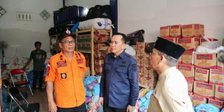 Pj Gubernur Agus Fatoni Tinjau Banjir di Muratara