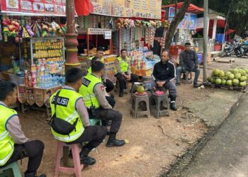 Momen Kapolda Sumsel Sempatkan Ajak Anak Buah Ngopi Pagi