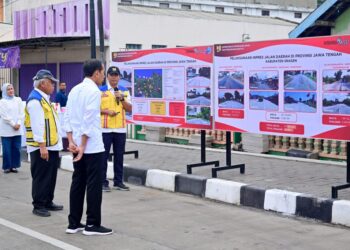 Jokowi Tinjau Ruas Jalan Surakarta-Gemolong-Purwodadi