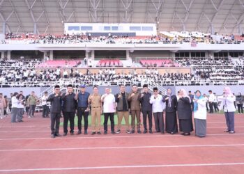 Ratu Dewa Sampaikan Pesan untuk Puluhan Ribu Anggota KPPS Palembang yang Dilantik