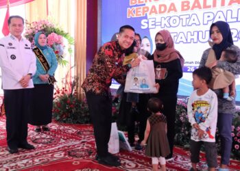 Program Pemkot Palembang Bagikan Sembako Atasi Stunting Dipuji Pj Gubernur Sumsel