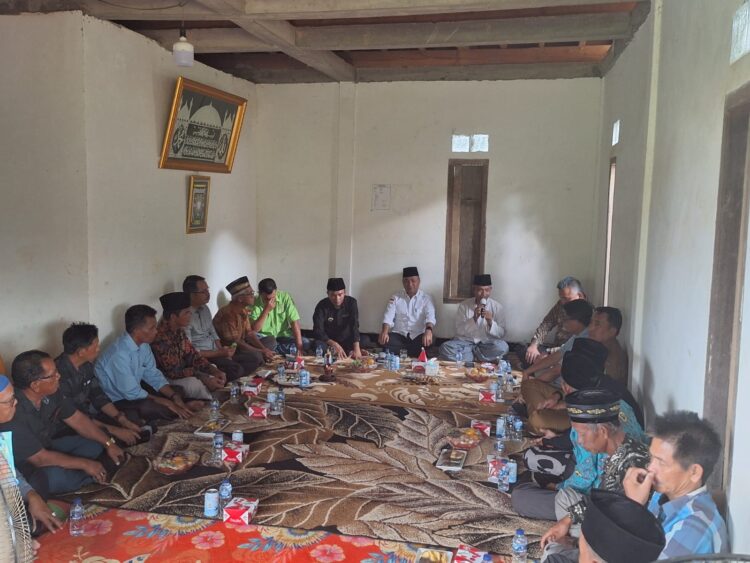 Giliran Warga Desa Pangkalan Bulian Desak Apriyadi Maju Jadi Cabup Muba 2024