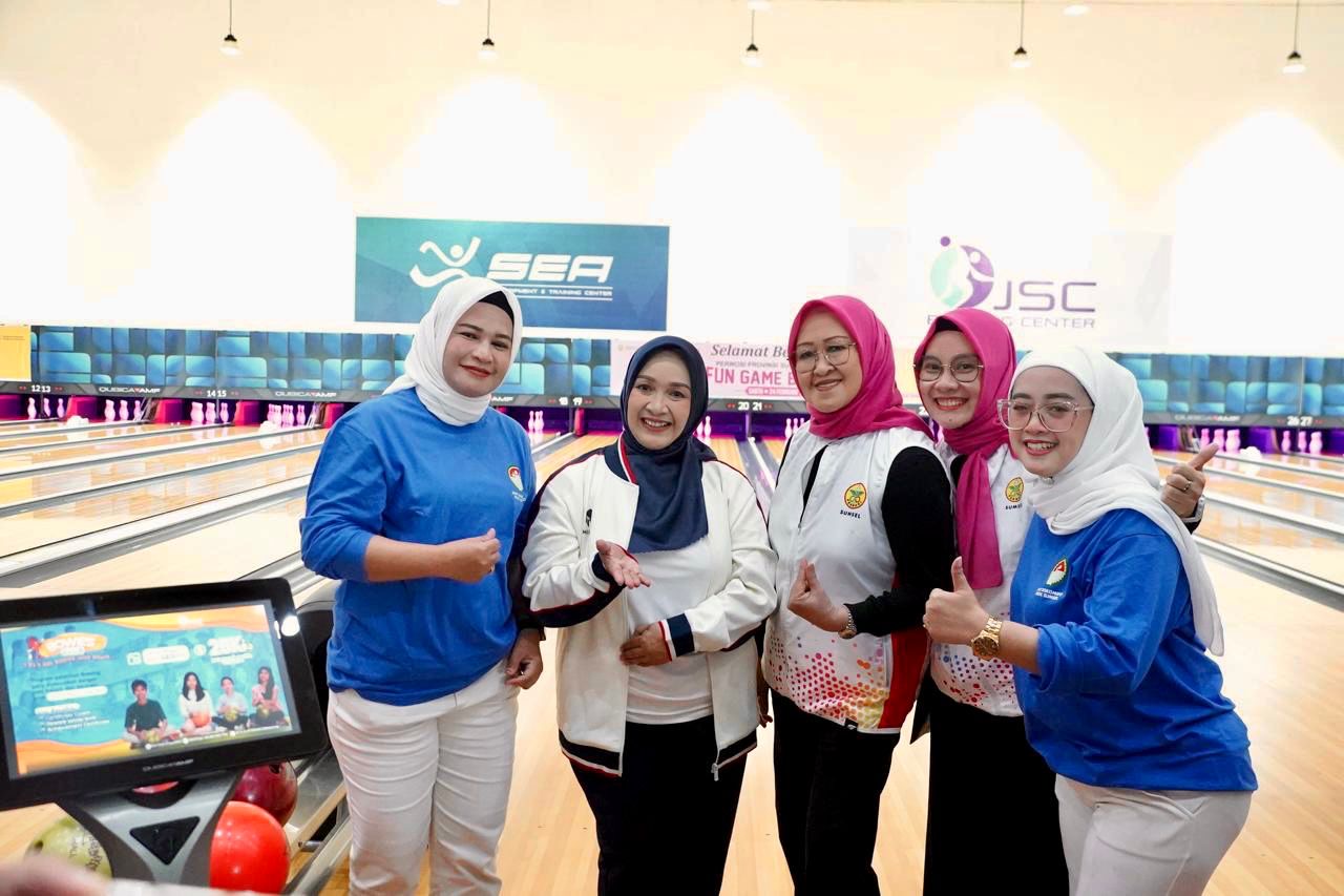 Pj Ketua TP PKK Tyas Fatoni Buka Fun Game Bowling Perwosi Sumsel 2024
