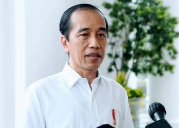 Jokowi Terima Surat Pengunduran Diri Mahfud MD dari Menko Polhukam