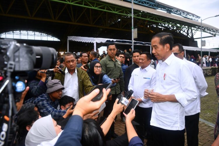 Jokowi Tunjuk Tito Karnavian Jadi Plt Menko Polhukam