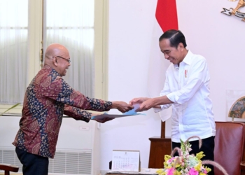 Jokowi dan Iriana Nyoblos di TPS 10 Kelurahan Gambir