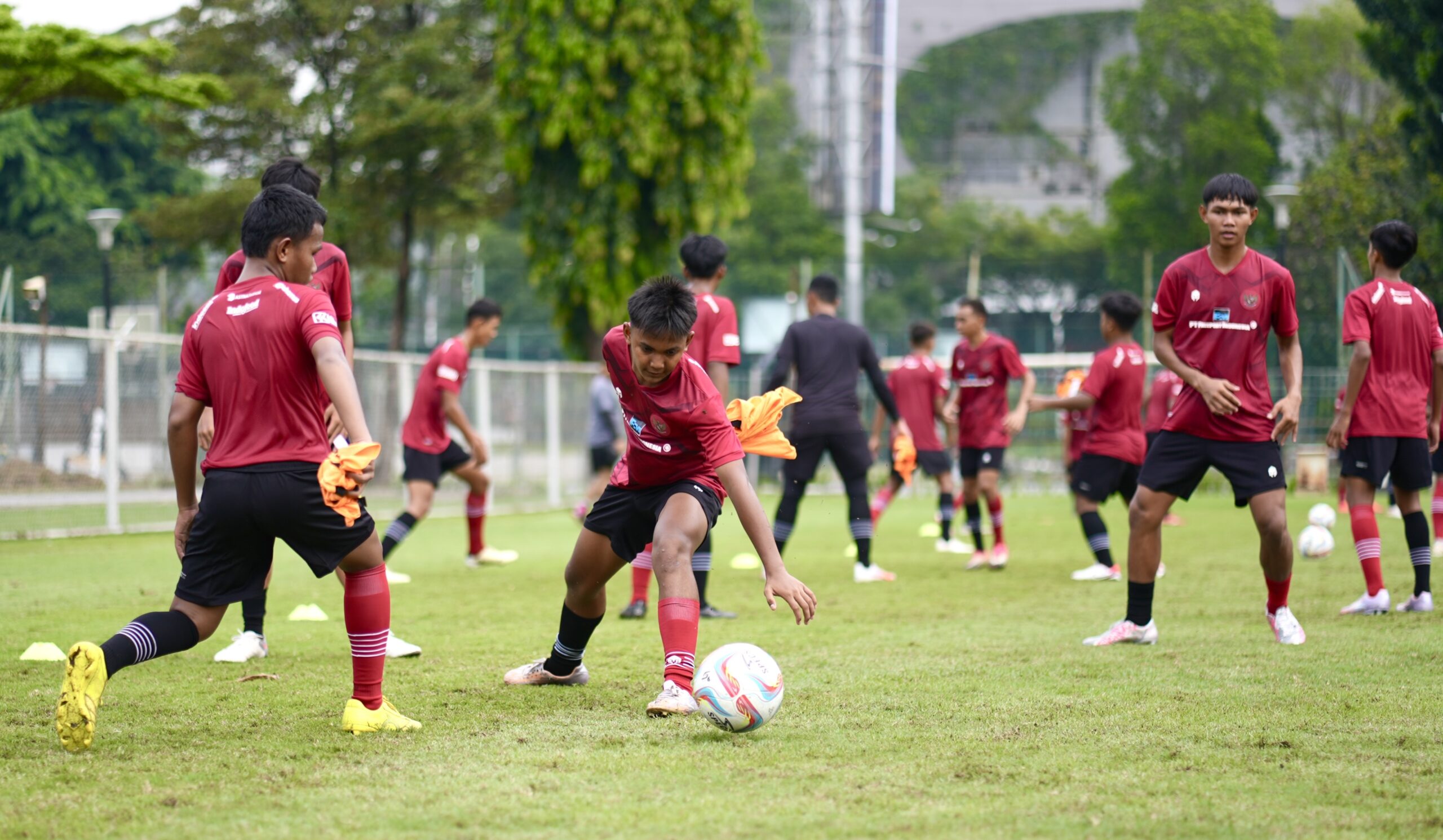 Latihan Seleksi Perdana Timnas Indonesia U-16: Fisik dan Internal Game!