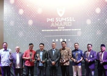 Pj Bupati Muba Apriyadi Dinobatkan Jadi Tokoh Otomotif Sumsel