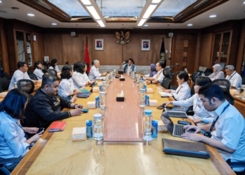 Menparekraf Dorong Peningkatan Program Bina Rohani Kemenparekraf