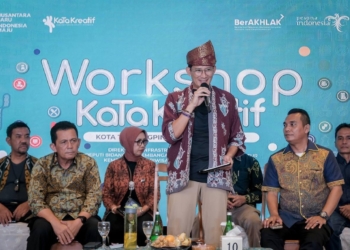 Kenakan Batik Gonggong, Menparekraf Ingin Produk Ekraf Kepri Semakin Dikenal