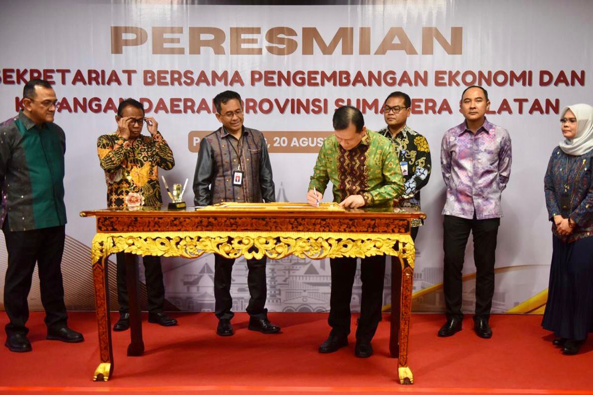 Pj Gubernur Elen Setiadi Meresmikan Sekretariat Bersama Pengembangan Ekonomi dan Keuangan Daerah Provinsi Sumsel