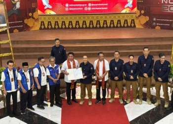 Diantarkan Puluhan Ribu Relawan, HDCU Resmi Mendaftar ke KPU Sumsel