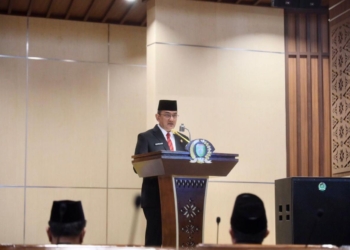 Sekda Edward Candra Sampaikan Jawaban Gubernur Terhadap Pandangan Umum Fraksi Terkait Pembahasan  APBD Perubahan Provinsi Sumsel Ta 2024