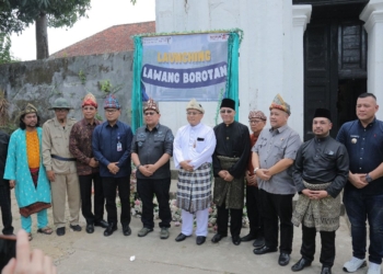 Pj Wali Kota Palembang Resmikan Lawang Borotan