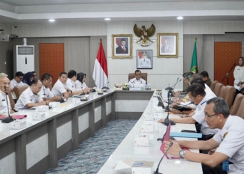 Sekda Edward Candra Buka Rapat Pembukaan Desk Penyusunan IKK LPPD Sumsel Tahun 2024 