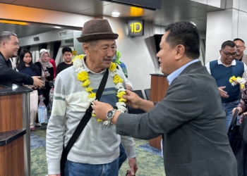 Momen Penyambutan Wisman Pertama Tahun 2025 di Jakarta, Bali, dan Kepulauan Riau