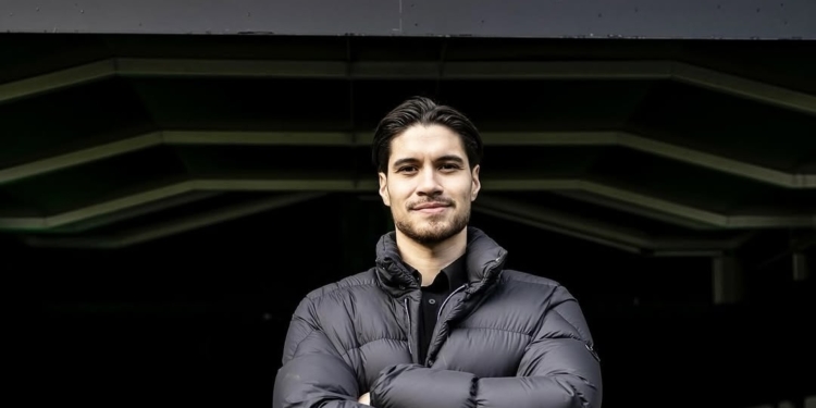 Foto: Kevin Diks Resmi Gabung Borussia Monchengladbach