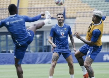 2 Penyerang Persib Bandung Diragukan Tampil Lawan PSM Makassar