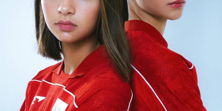 Foto: Noa Leatomu dan Estella Loupatty Jadi Model Jersey Home Timnas Indonesia Putri