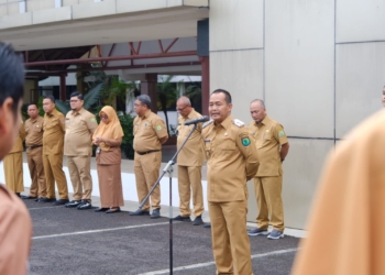 Perdana Pimpin Apel, Wabup Rohman Minta ASN Muba Tingkatkan Pelayanan dan Kedisiplinan