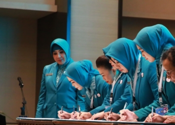 Feby Deru Resmi Dilantik Ketua TP PKK Sekaligus Tim Pembina Posyandu Sumsel 2025-2030