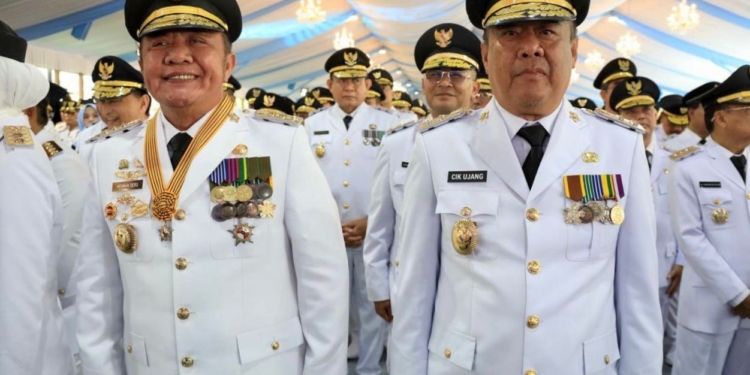 Foto: Prabowo Lantik HDCU Sebagai Gubernur dan Wagub Sumsel Periode 2025-2030