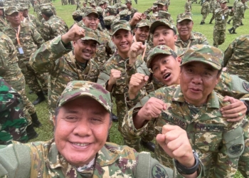 Herman Deru-Cik Ujang Kompak Parade Senja dengan Prabowo, Jokowi, dan SBY