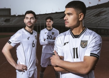 Foto: Erspo Rilis Jersey Tandang Timnas Indonesia