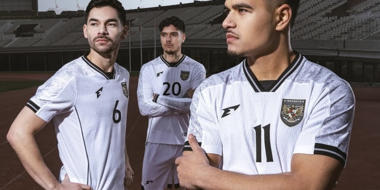 Foto: Erspo Rilis Jersey Tandang Timnas Indonesia