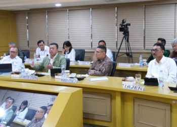 Rapat dengan Komite I DPD RI, Menteri Nusron Tegaskan Komitmen Kepastian Hukum Tanah Ulayat