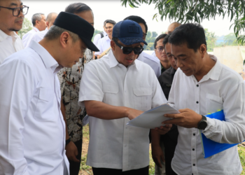 Menteri Nusron Pastikan Pengadaan Tanah Sesuai Prosedur, Tinjau Langsung Akses KCIC Karawang