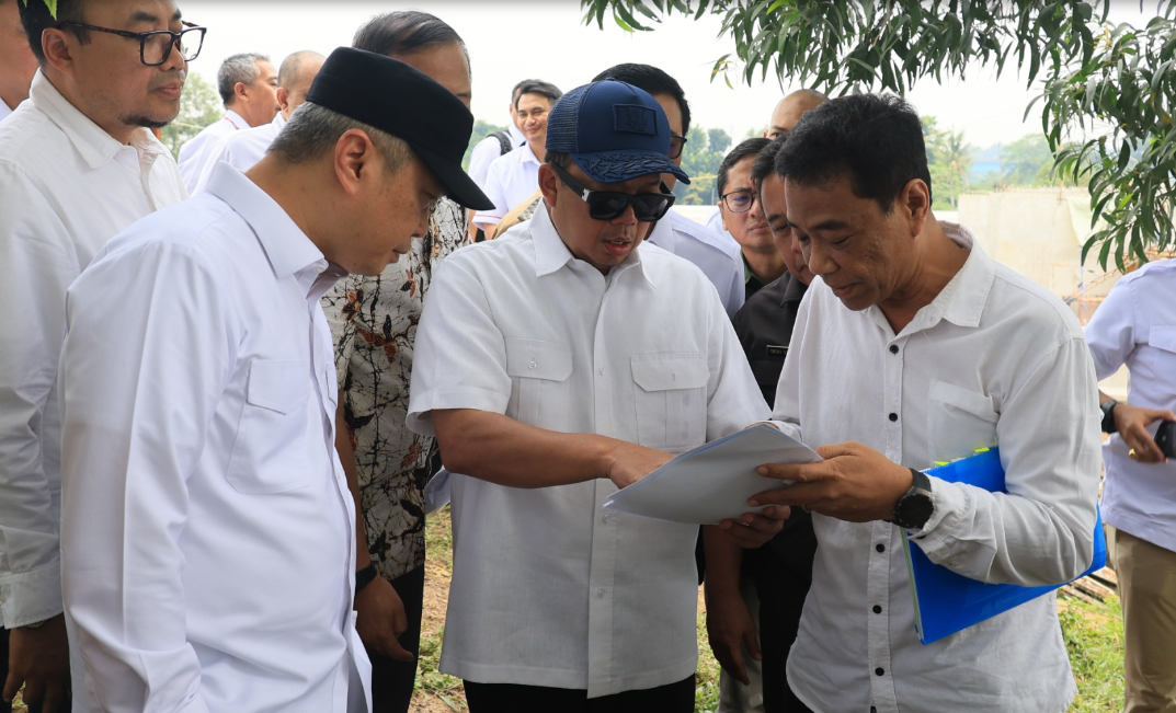 Menteri Nusron Pastikan Pengadaan Tanah Sesuai Prosedur, Tinjau Langsung Akses KCIC Karawang