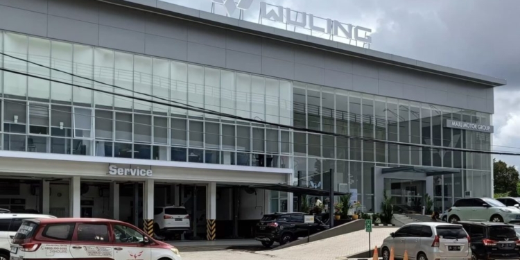Foto: Intip Fasilitas Outlet Wuling Maju Motor Palembang