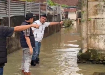 Sekda Palembang Tinjau Banjir di TPU Kebun Bunga, Ini Penyebabnya!