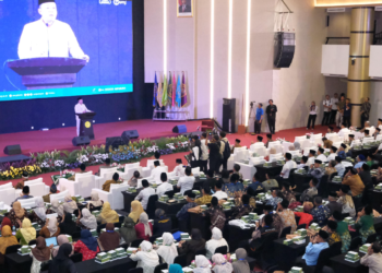 Menteri Nusron Serahkan 212 Sertipikat Tanah Muhammadiyah di Pengajian Ramadan, Ingatkan Amanah Pemimpin