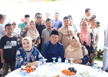 Pulang Kampung ke Lahat, Cik Ujang Gelar Halal Bihalal dengan Warga