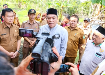 Bupati Muba Toha Hibahkan Tanah Pribadi untuk Romi dan Keluarga