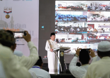 Menteri Agama Nasaruddin Umar menyampaikan materi dalam Bimbingan Manasik Haji Nasional, Sabtu (19/4/2025).