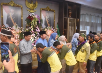 Ribuan Warga Datangi Griya Agung Hadiri Open House Gubernur dan Wagub Sumsel