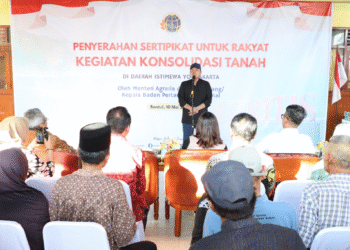 Menteri ATR/Kepala BPN Harapkan Warga Parangtritis Manfaatkan Tanah untuk Masa Depan Keluarga