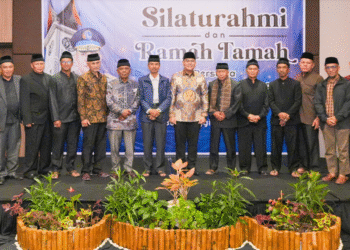 Silaturahmi dengan Niniak Mamak Kurai Limo Jorong, Wamen Ossy Tegaskan Negara Hadir Lindungi Tanah Ulayat dan Buka Peluang Ekonomi Masyarakat Adat