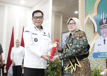 Patimah Toha Dikukuhkan sebagai Bunda Literasi Muba 2025–2030