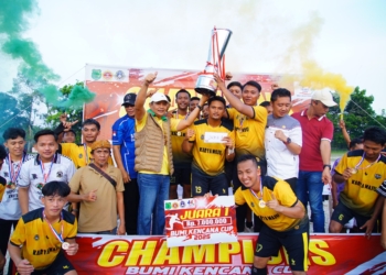 Wabup Muba Tutup Turnamen Sepak Bola Bumi Kencana Cup 2025