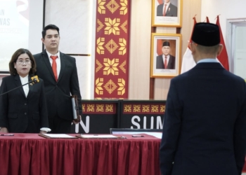 Foto: Pelantikan dan Pengambilan Sumpah Jabatan Pengawas di BPN Sumsel