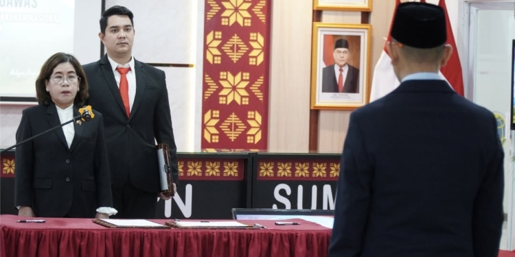 Foto: Pelantikan dan Pengambilan Sumpah Jabatan Pengawas di BPN Sumsel