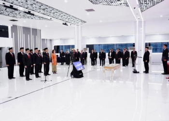 Lantik Pejabat Eselon II, Nusron Wahid: 80 Persem Tugas Pokok ATR/BPN adalah Pelayanan