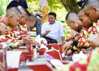 Di Tengah Agenda Padat, Herman Deru Sambangi Retret Laskar Pandu Satria