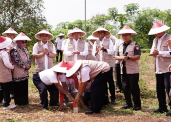 Momen Pencanangan Gemapatas 2025, Nusron Wahid: Semua Masyarakat Wajib Pasang Patok