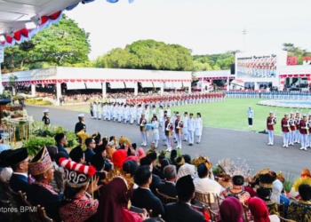 Menteri Nusron Wahid dan Wamen Ossy Dermawan Ikuti Rangkaian Upacara HUT ke-80 RI