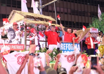 Lewat Karnaval HUT ke-80 RI, Menteri Nusron Wahid Sampaikan Makna Kemerdekaan